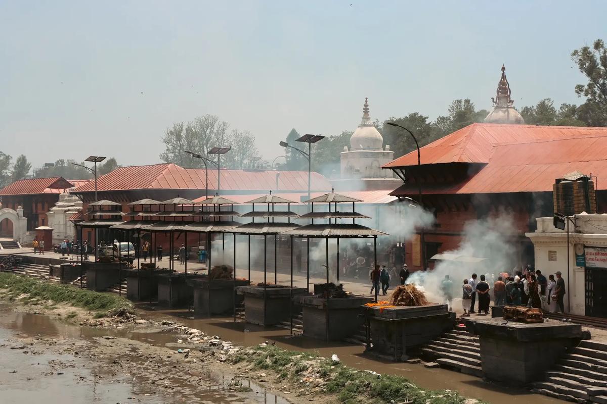 尼泊尔烧尸庙的相关图片