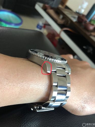 手表磕碰凹痕修复的相关图片