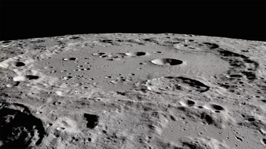 月球环形山的相关图片