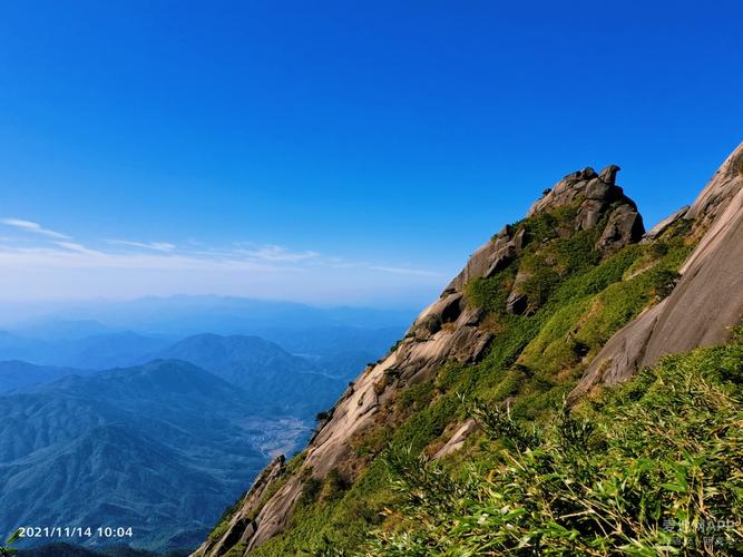 江西最高的山的相关图片